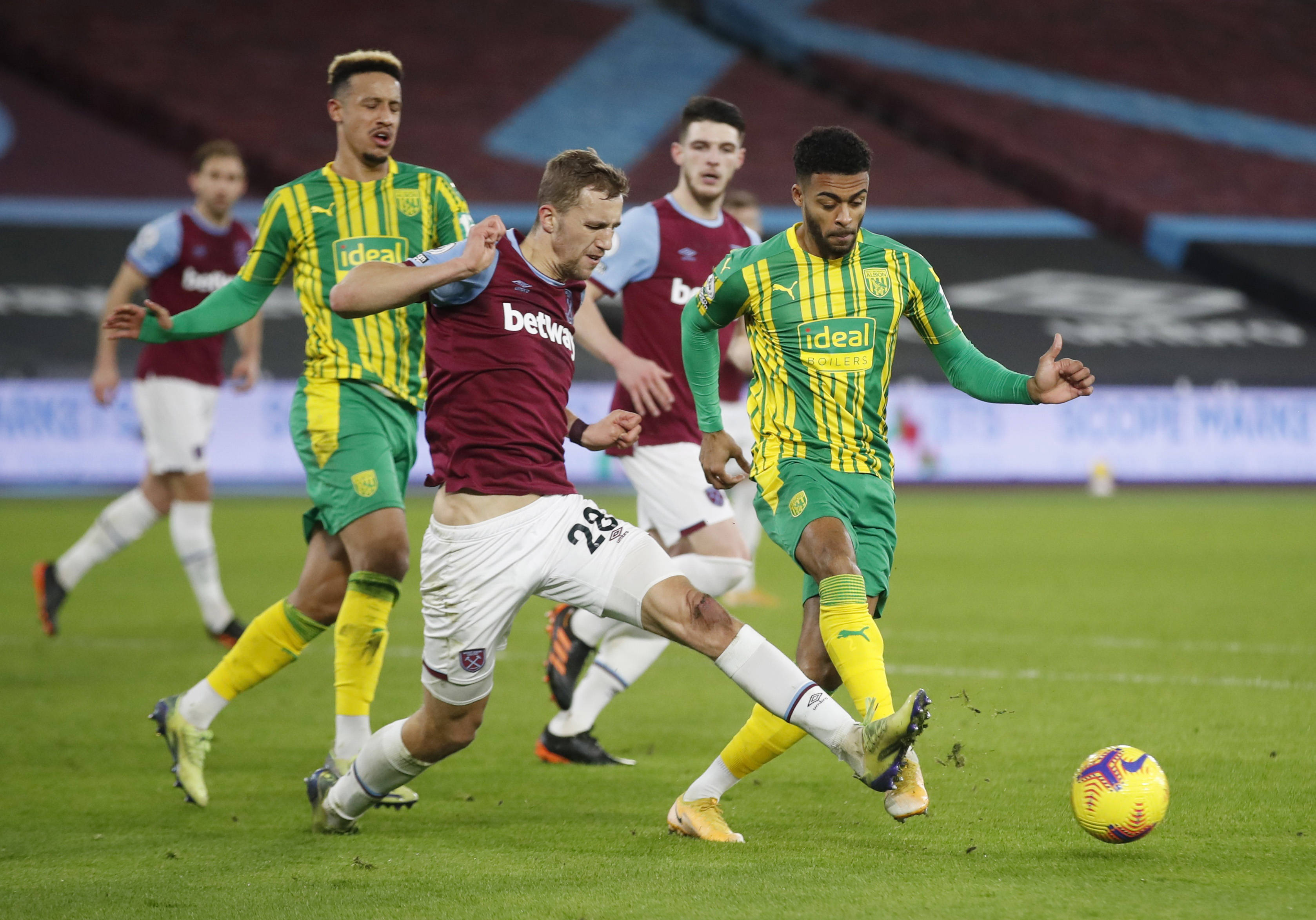 尽管沙特近 尽管沙特近